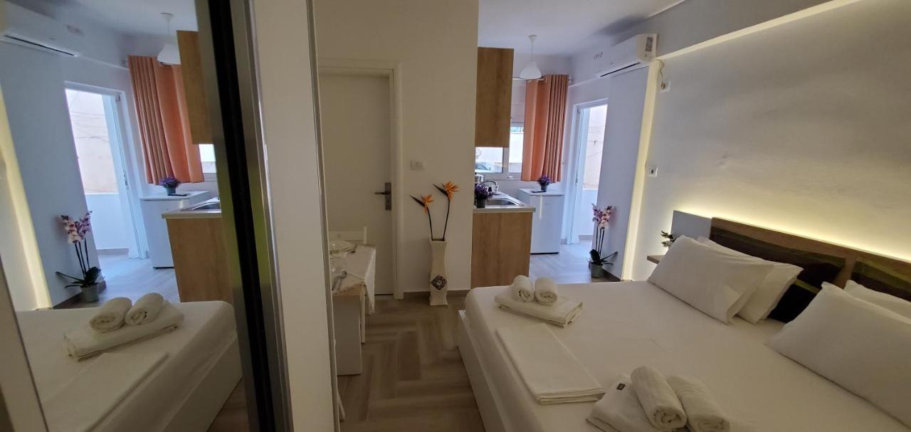 The Hill Apartment Saranda Extérieur photo