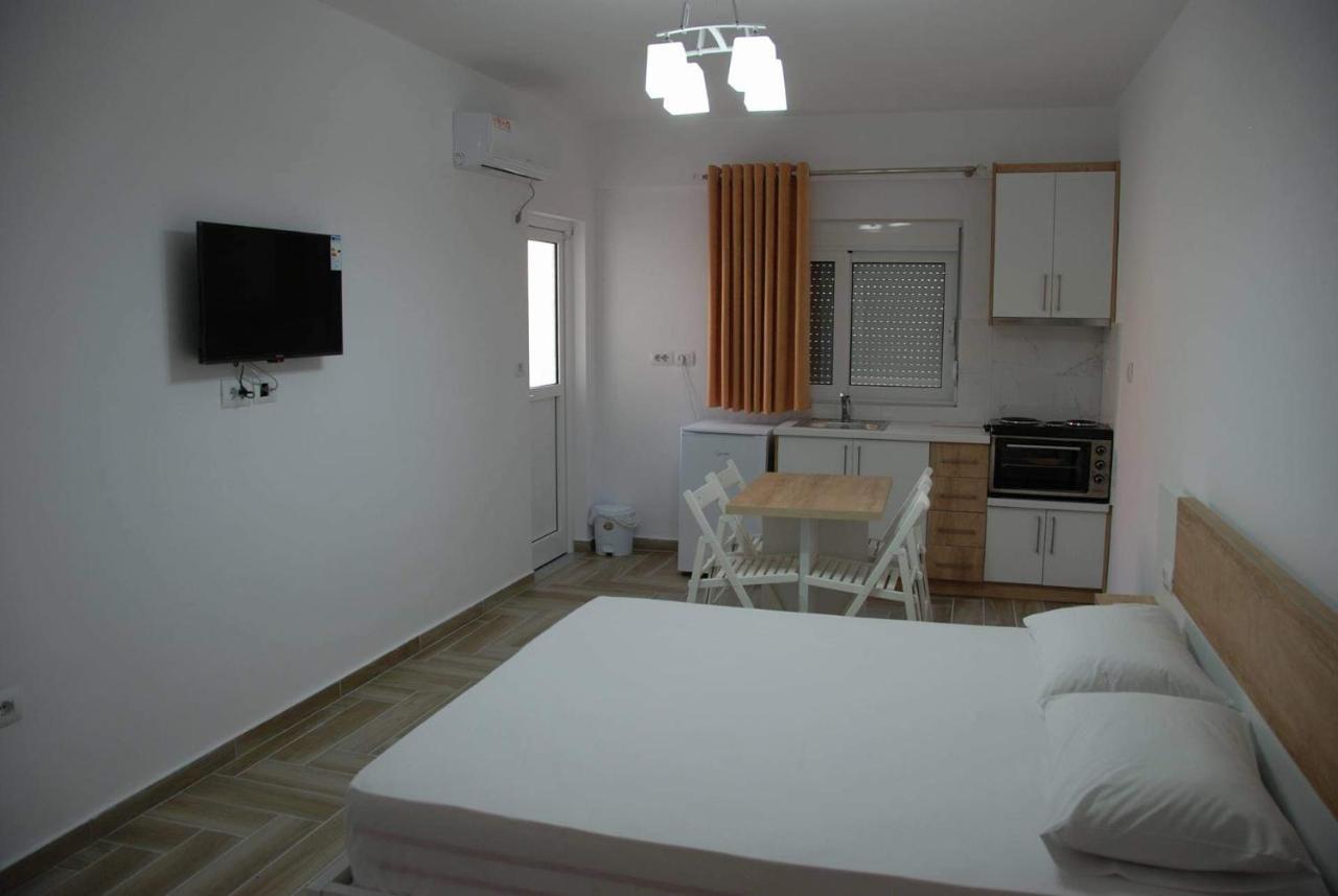 The Hill Apartment Saranda Extérieur photo