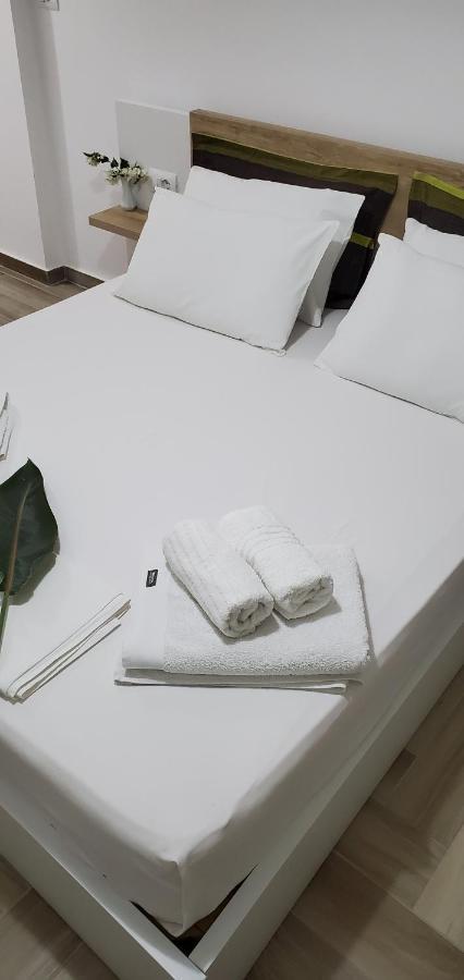 The Hill Apartment Saranda Extérieur photo